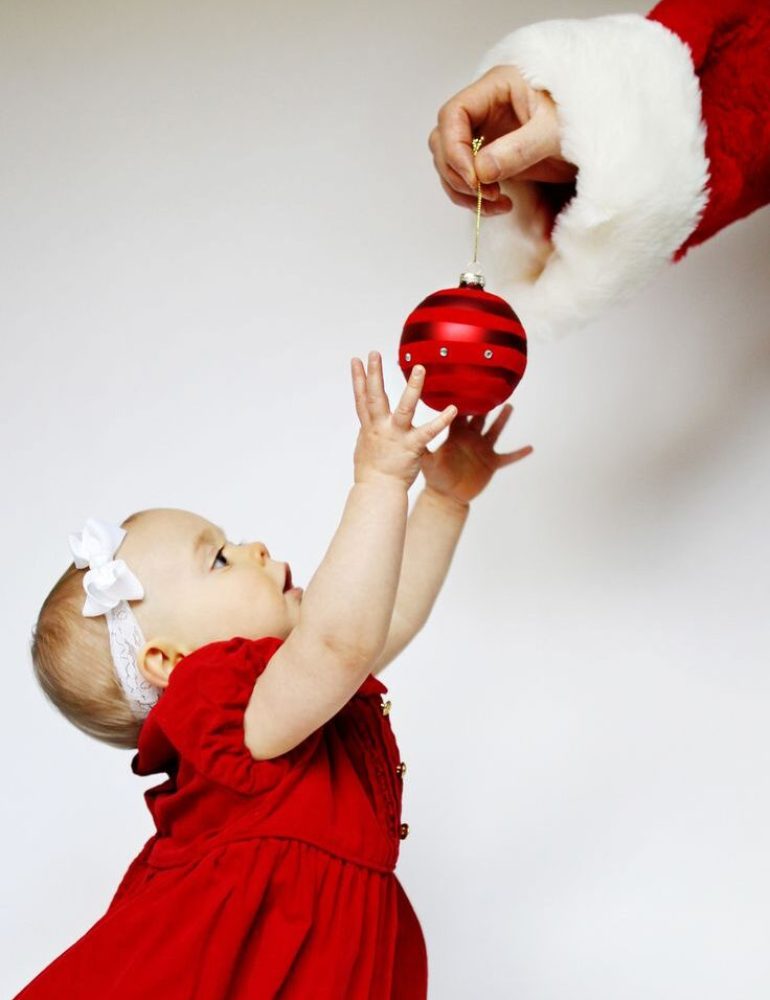 e29de47fb9e42d5aa99e5ba419cb6865--christmas-pics-christmas-baby